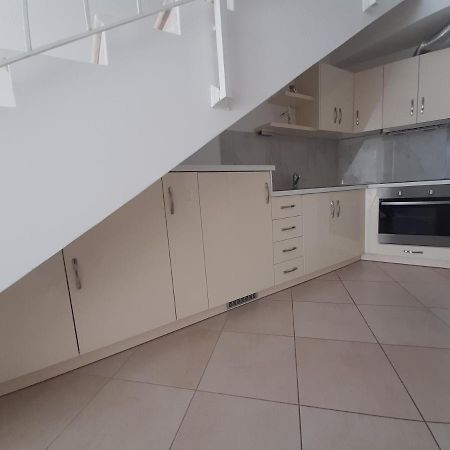 Kela Apartment 3 Sarande Exterior photo