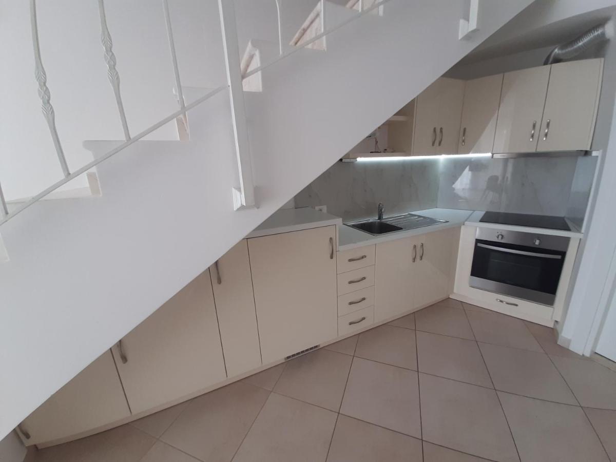 Kela Apartment 3 Sarande Exterior photo